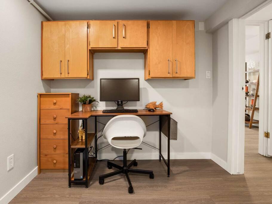 Elegant Richmond Gem Nestled Up To Hawthorne Blvd. Appartement Portland Buitenkant foto